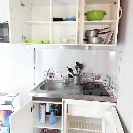 Apartment Studio 6 Acces Gare De Et Centre A Pieds *