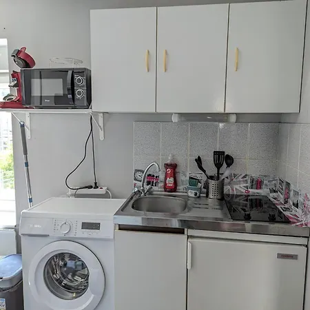 Appartement Studio 6 Acces Gare De Et Centre A Pieds *